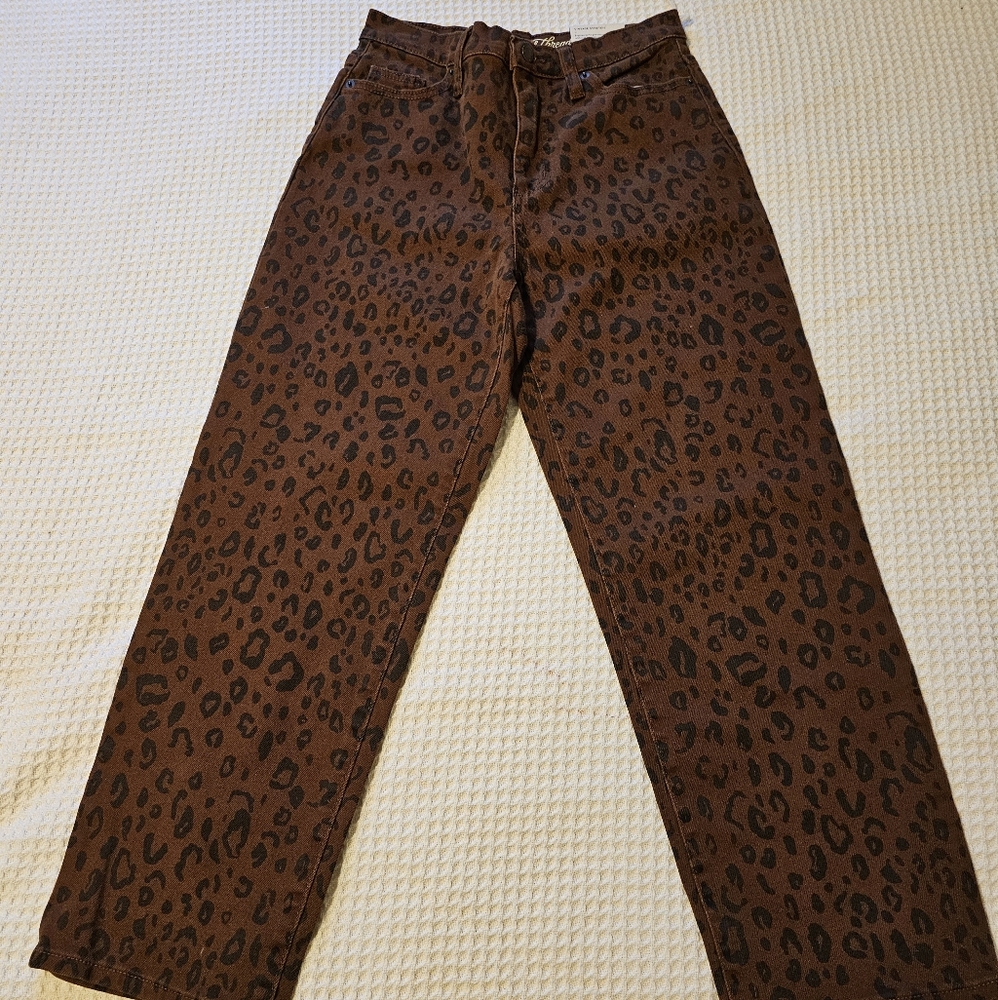 Universal Thread Vintage Straight Leopard Print J… - image 3